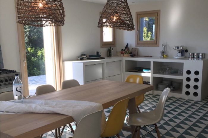 Corse décoration interieure d'une maison et création d'une cuisine